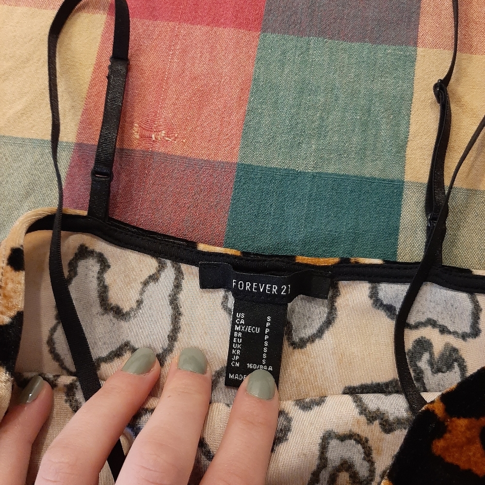 Cheetah Print Mini - Picture 2 of 2